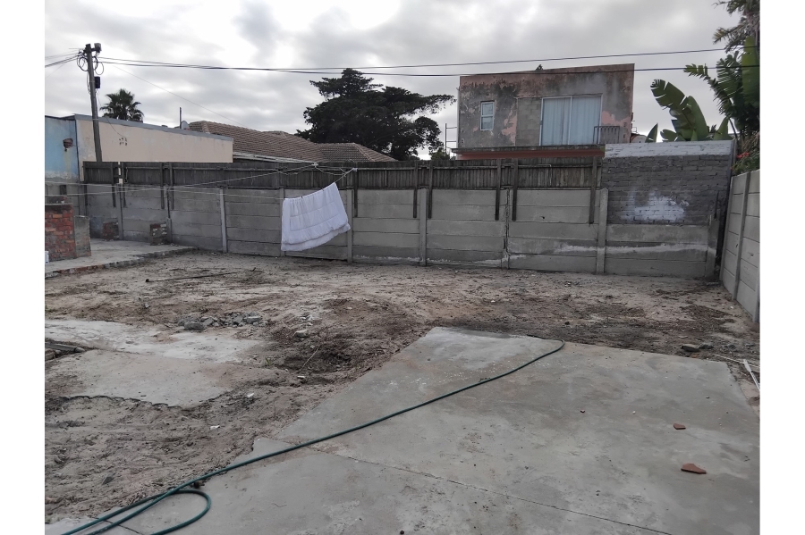 4 Bedroom Property for Sale in Zeekoevlei Western Cape
